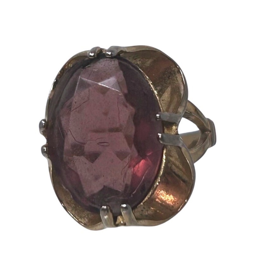 Vintage 18K HGE Gold Plated Oval Purple Glass Cocktail Ring Size 7.75 Statement